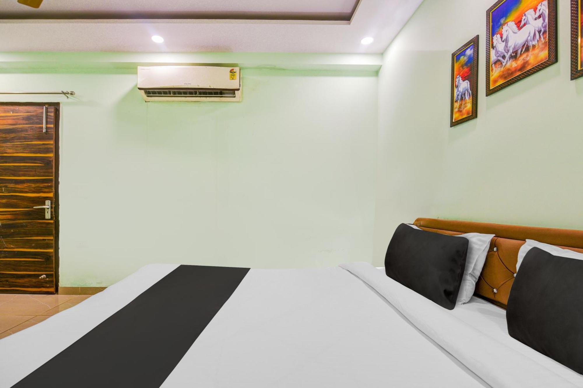 Hotel O Ridge Way Stays 法里达巴德 外观 照片